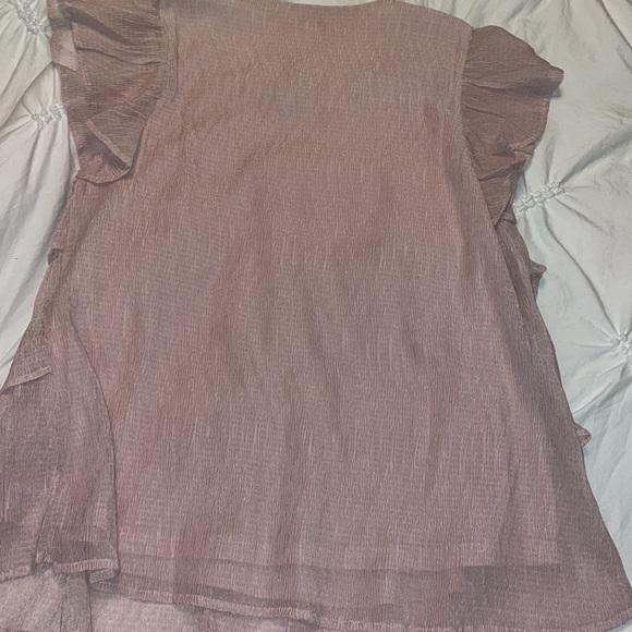 Andree - size medium blouse - pink with ruffles and liner - Picture 7 of 9